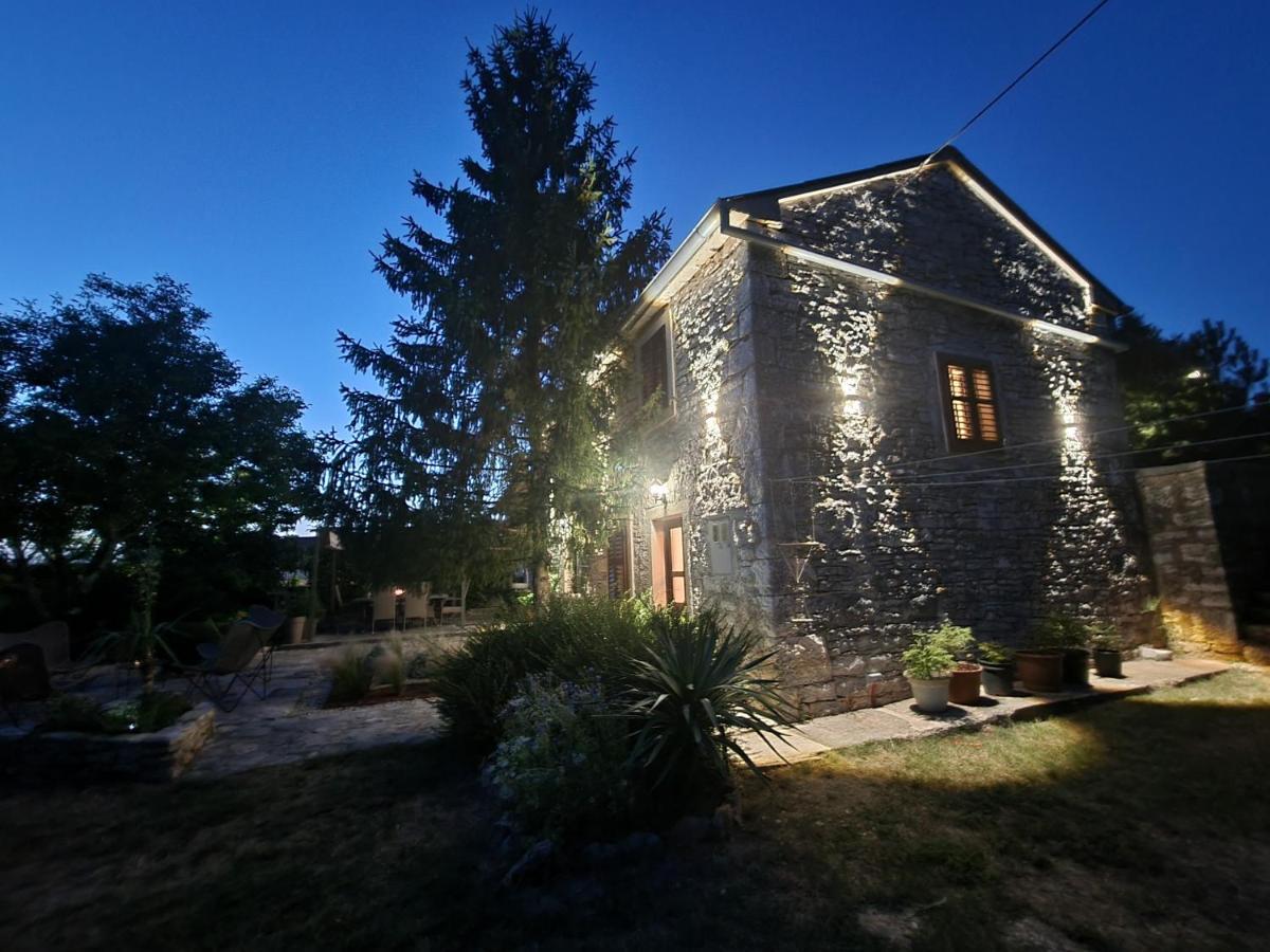 Вілла Stonehouse Ana With Jacuzzi Rovinj-Krmed Екстер'єр фото