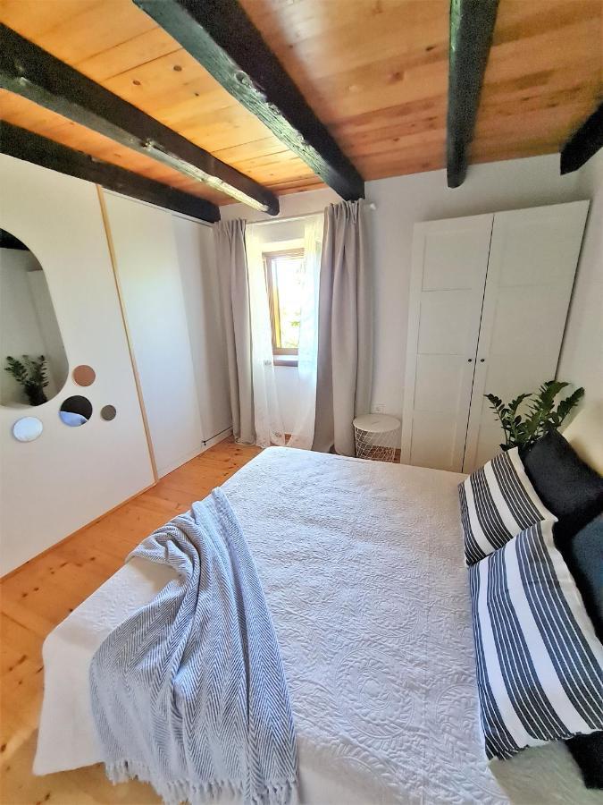 Вілла Stonehouse Ana With Jacuzzi Rovinj-Krmed Екстер'єр фото